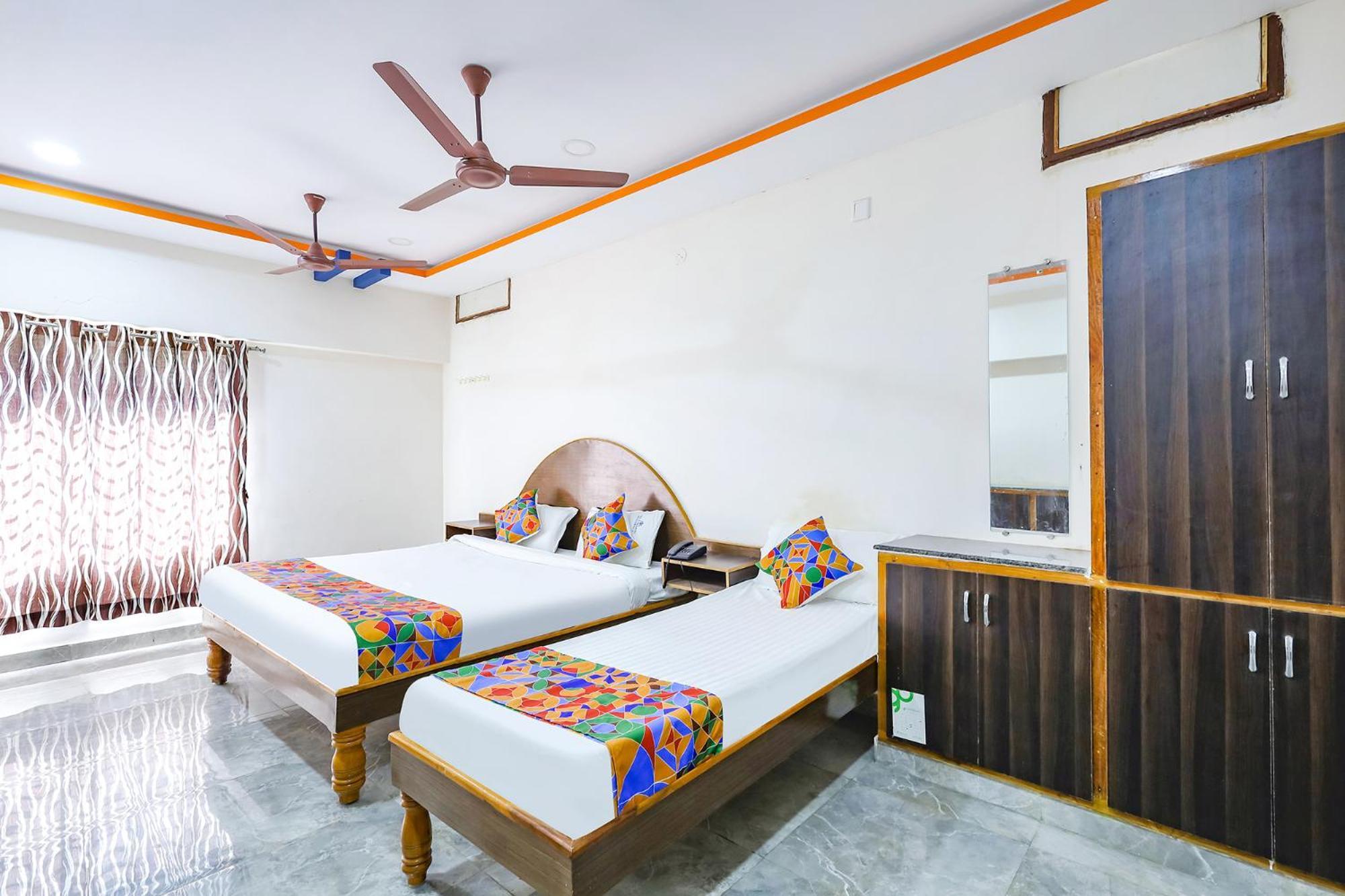 Capital O Lakshmi Residency Hotel Tirupati Buitenkant foto