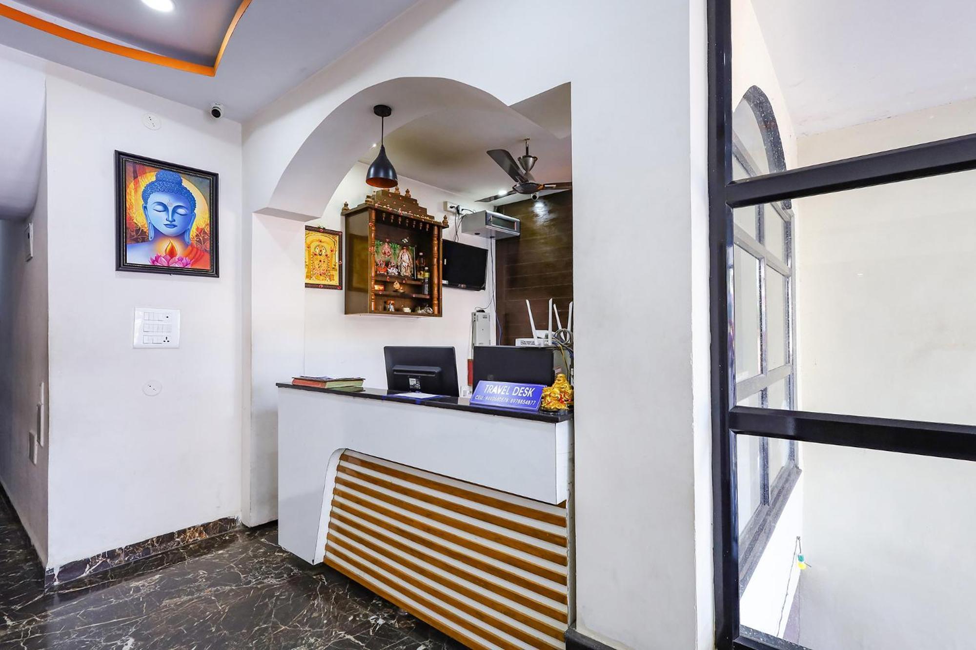 Capital O Lakshmi Residency Hotel Tirupati Buitenkant foto