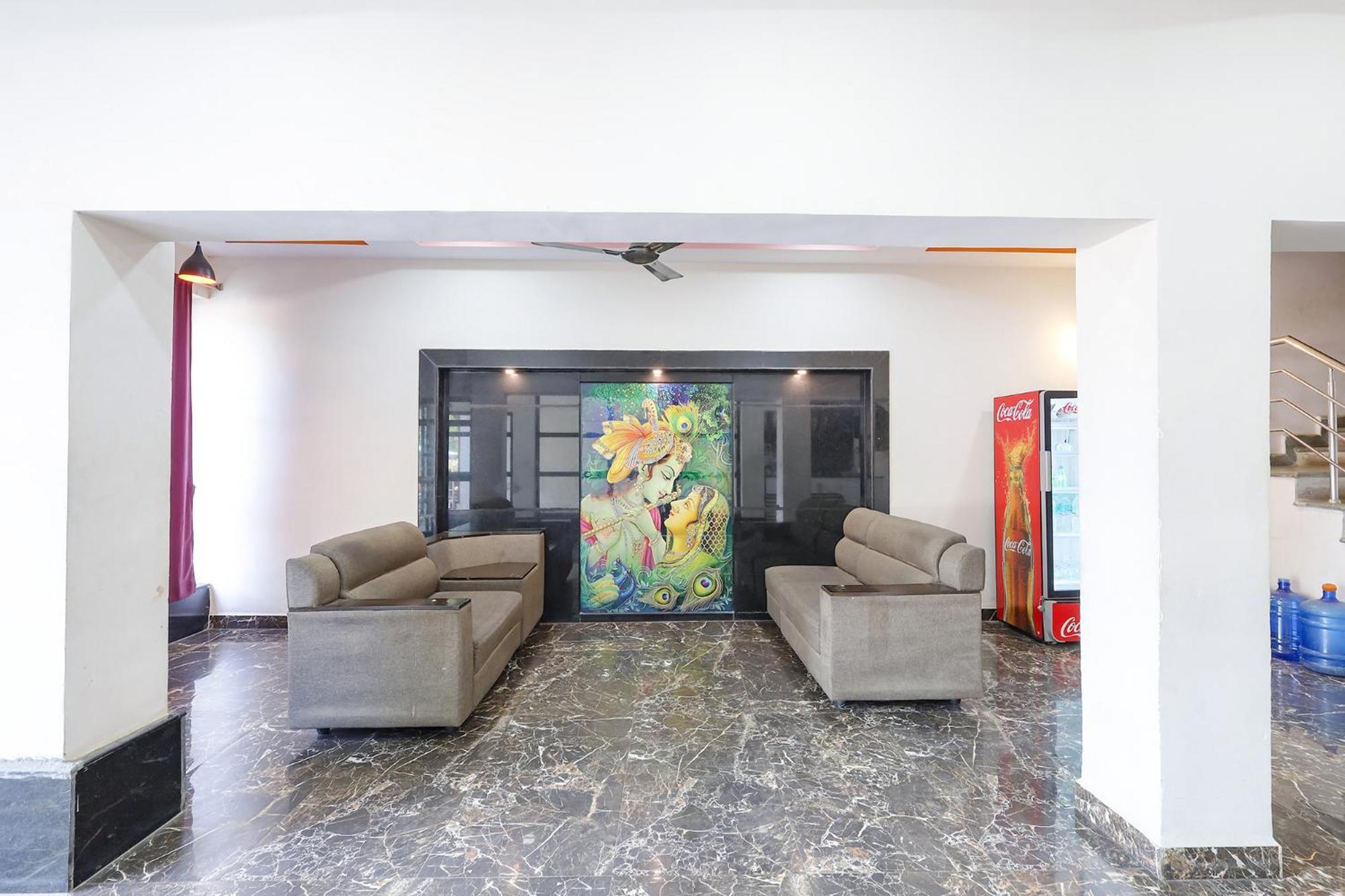 Capital O Lakshmi Residency Hotel Tirupati Buitenkant foto