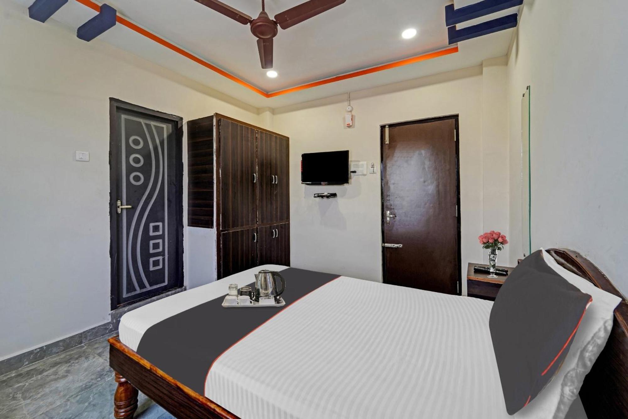 Capital O Lakshmi Residency Hotel Tirupati Buitenkant foto