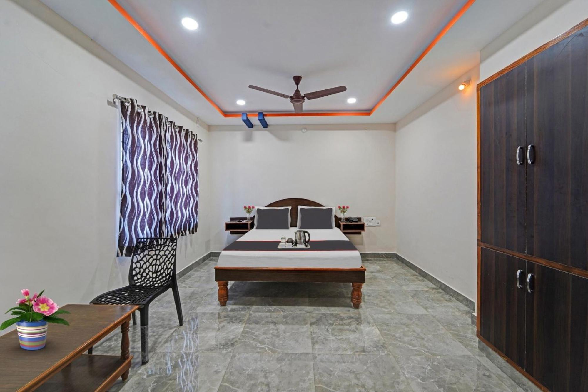 Capital O Lakshmi Residency Hotel Tirupati Buitenkant foto