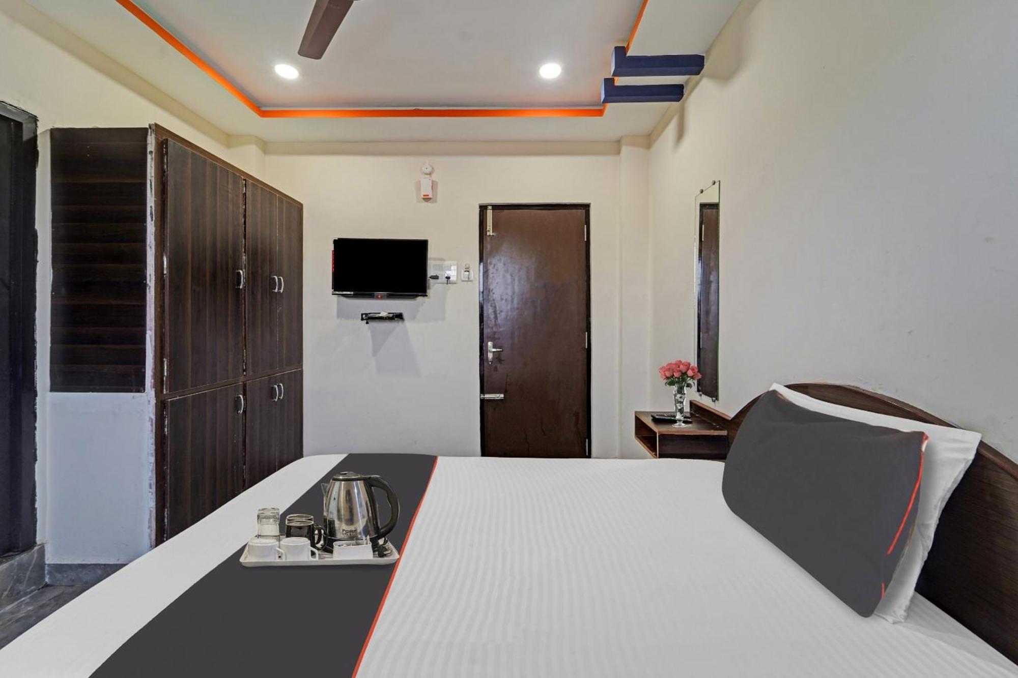 Capital O Lakshmi Residency Hotel Tirupati Buitenkant foto