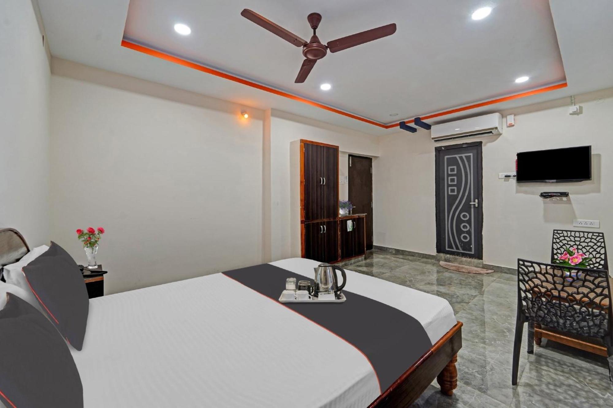 Capital O Lakshmi Residency Hotel Tirupati Buitenkant foto