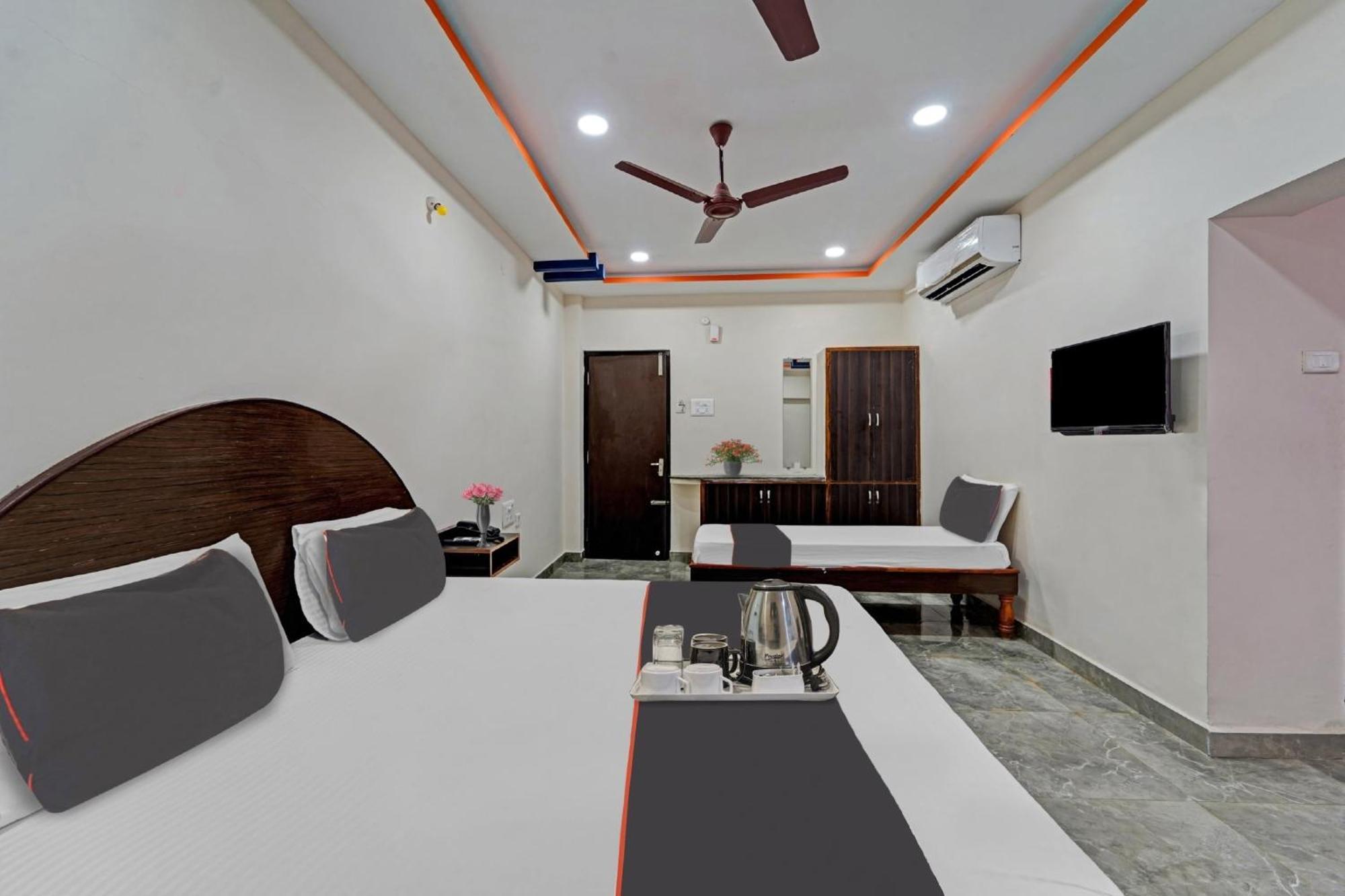 Capital O Lakshmi Residency Hotel Tirupati Buitenkant foto