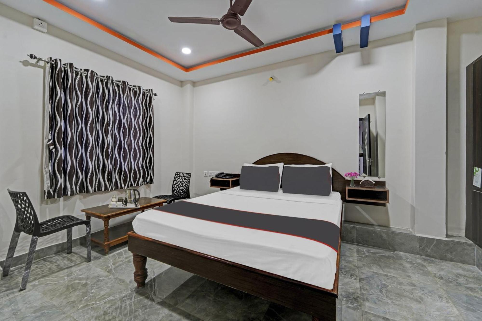 Capital O Lakshmi Residency Hotel Tirupati Buitenkant foto